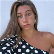 Profesora de repaso, tanto de primaria como de secundaria. 
Soy una persona alegre y con muchas ganas de ayudar en todo.